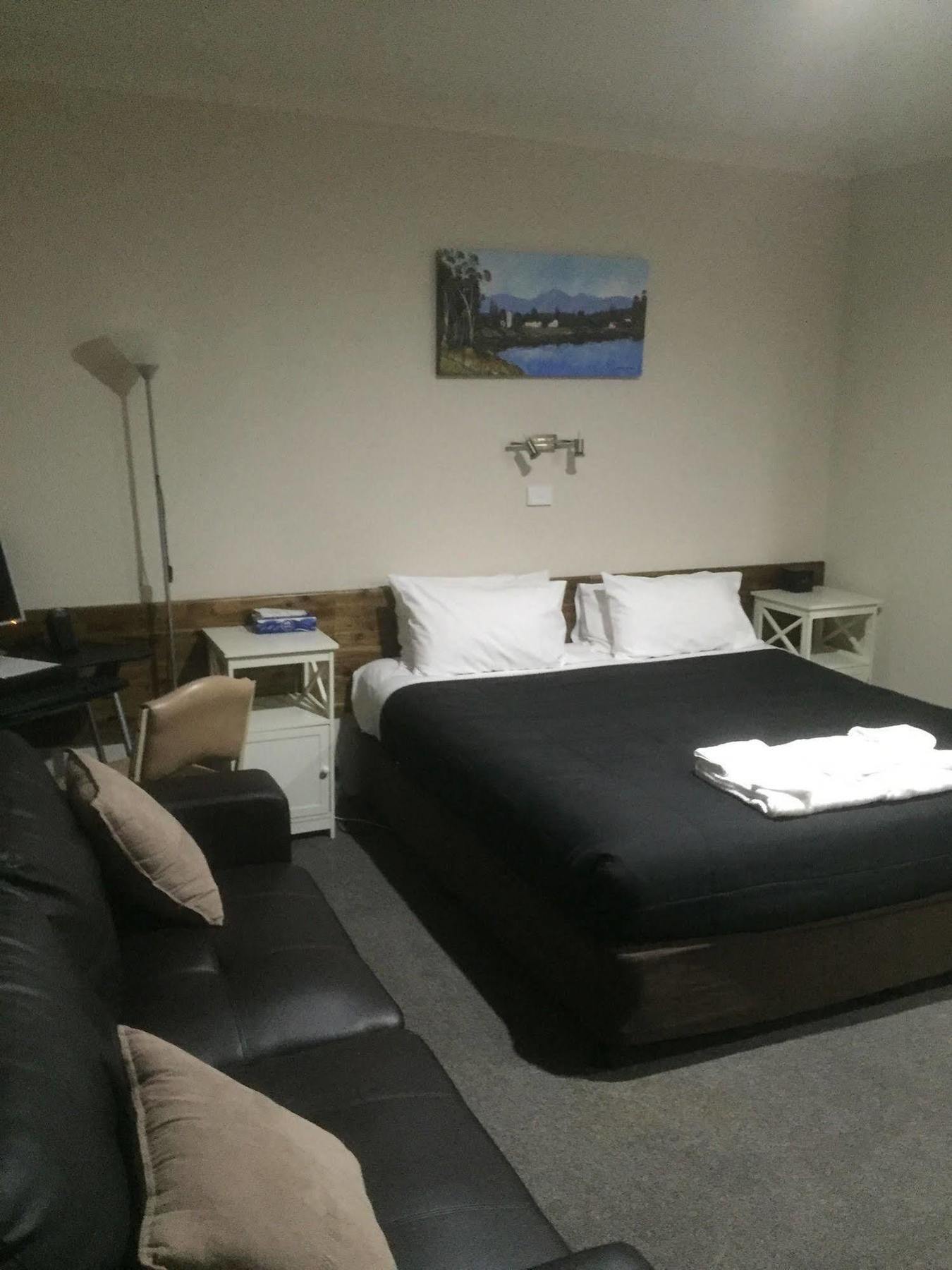Murray Valley Motel 4*
